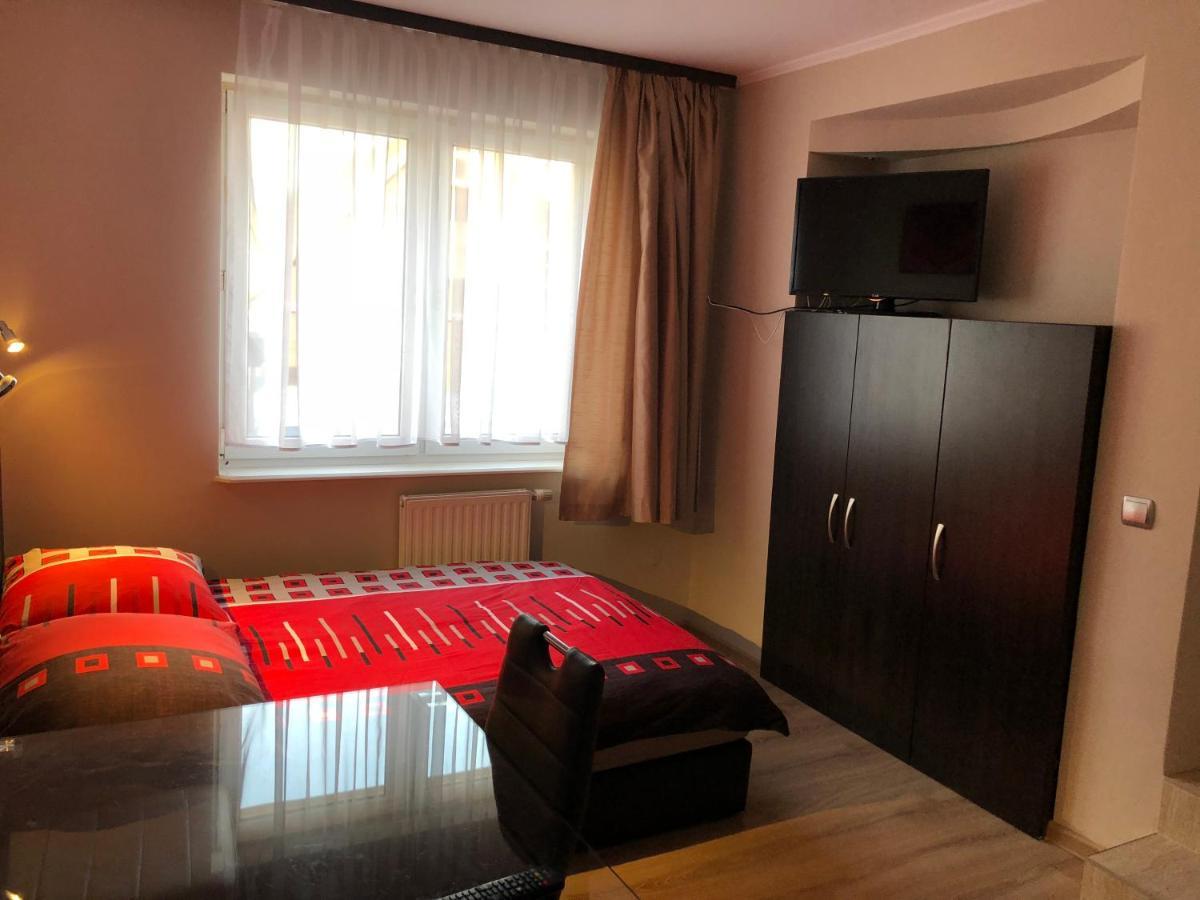 Maximo - 50m From The Apartment *