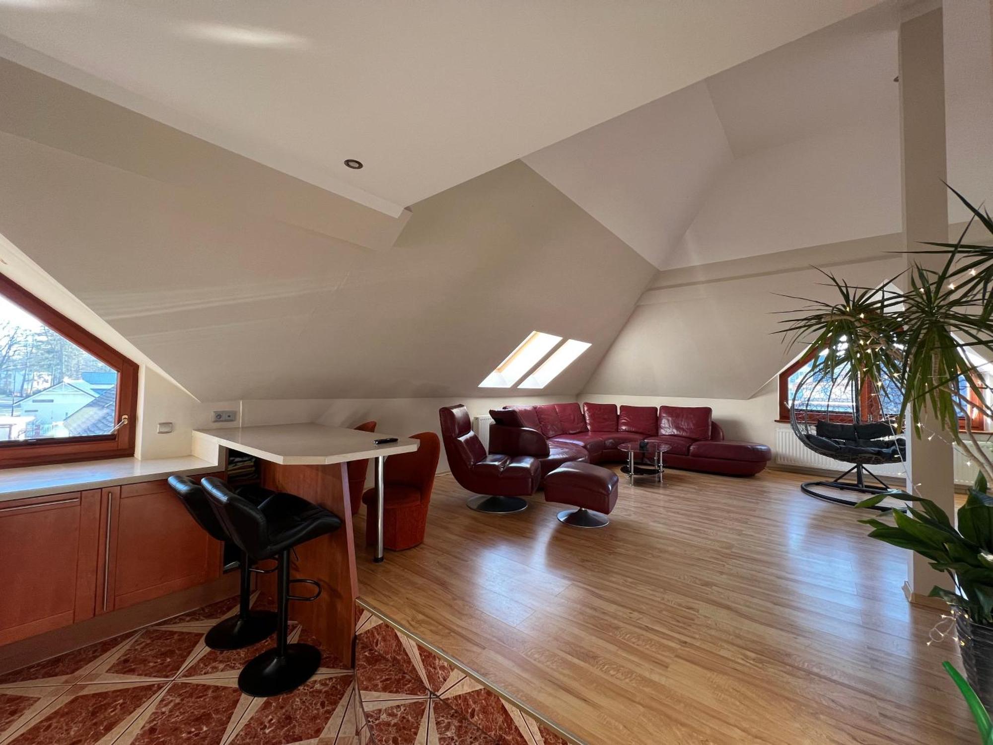 Maximo - 50m From The Apartment
