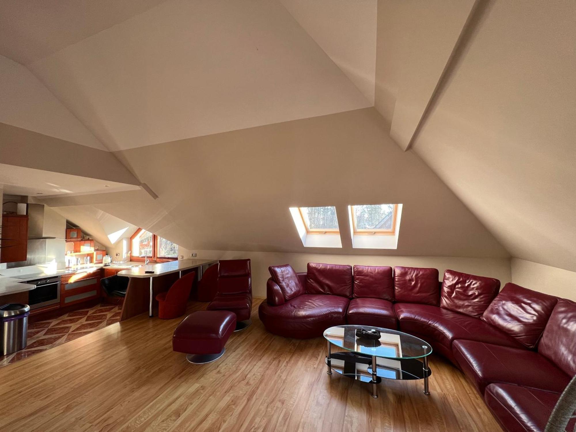 Maximo - 50m From The Apartment *
